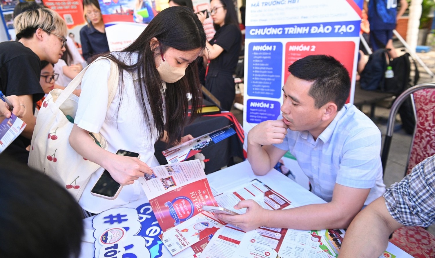 CHỌN NGHỀ NÀO CHO PHÙ HỢP?