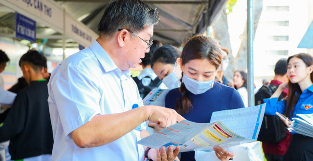TUYỂN SINH ĐẠI HỌC 2026: ƯU TIÊN KỲ THI ĐỘC LẬP, LOẠI BỎ DẦN XÉT TUYỂN HỌC BẠ