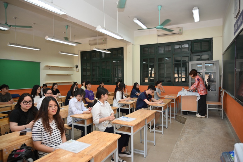 bnd4689 1765438773501842928372