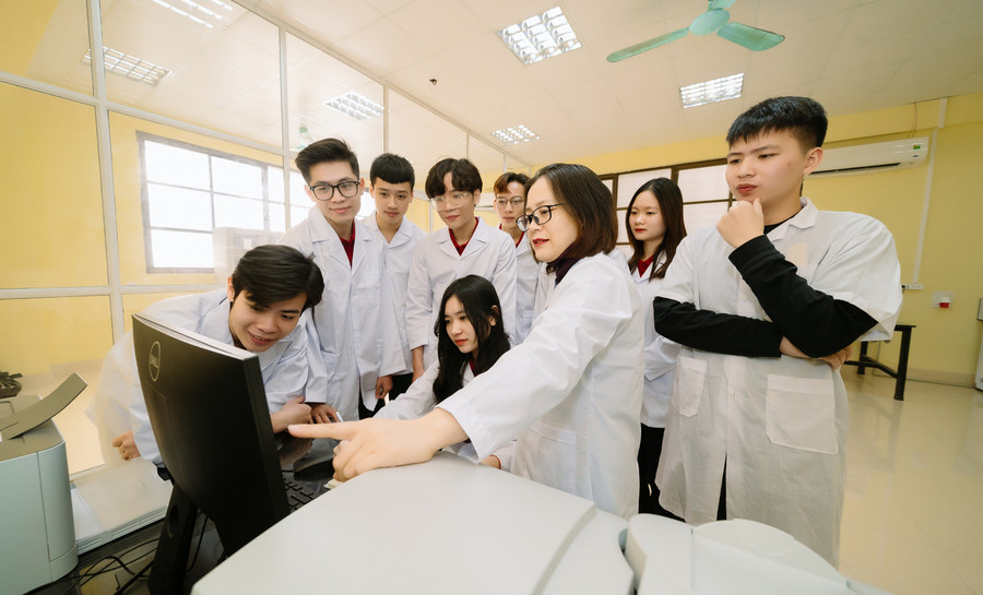 CÁCH TIẾP CẬN MỚI BẢO ĐẢM CHẤT LƯỢNG GIÁO DỤC ĐẠI HỌC