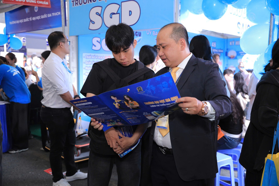 NGƯỠNG ĐIỂM XÉT TUYỂN 15: KHÔNG PHẢI RÀO CẢN VỚI THÍ SINH