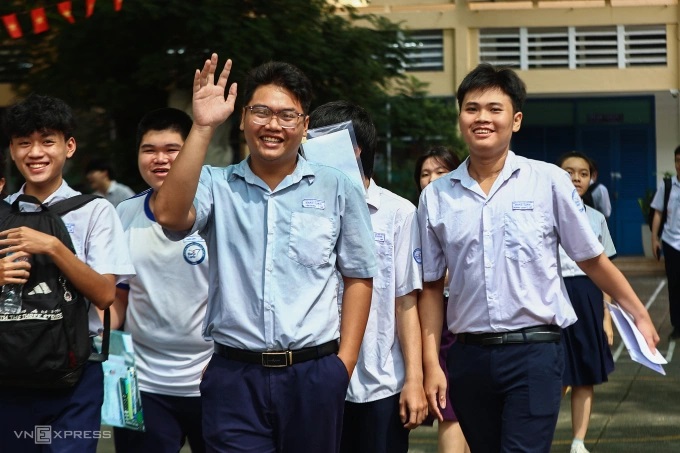 10 NHÓM NGÀNH "HOT" NHẤT NĂM 2025