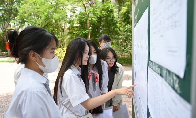 SIẾT CHẶT CHÂT LƯỢNG XÉT TUYỂN HỌC BẠ NĂM 2026 BẰNG CÁC MÔN HỌC NỀN TẢNG