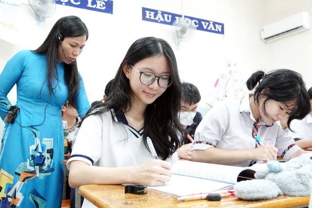 TUYỂN SINH ĐẠI HỌC 2026: XÉT HỌC BẠ 3 NĂM BẮT BUỘC PHẢI CÓ MÔN TOÁN HOẶC NGỮ ANH