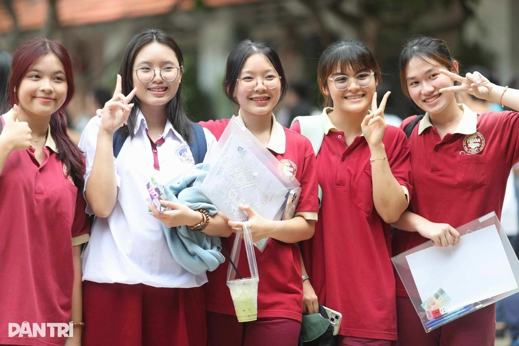 TRƯỜNG ĐẠI HỌC NÀO QUY ĐỔI ĐIỂM IELTS "HỜI" NHẤT?